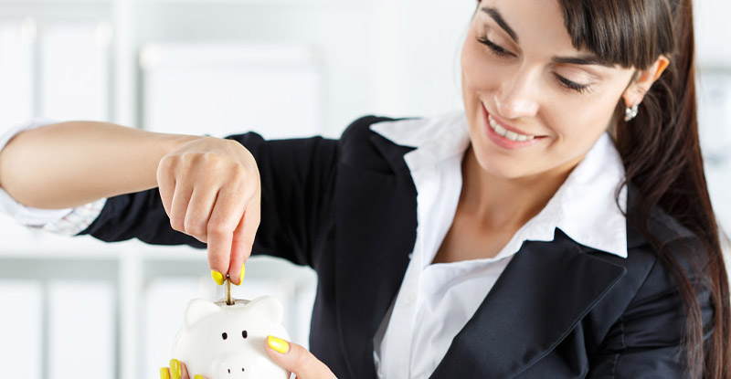 Businesswoman learning the benefits of efficient expense management