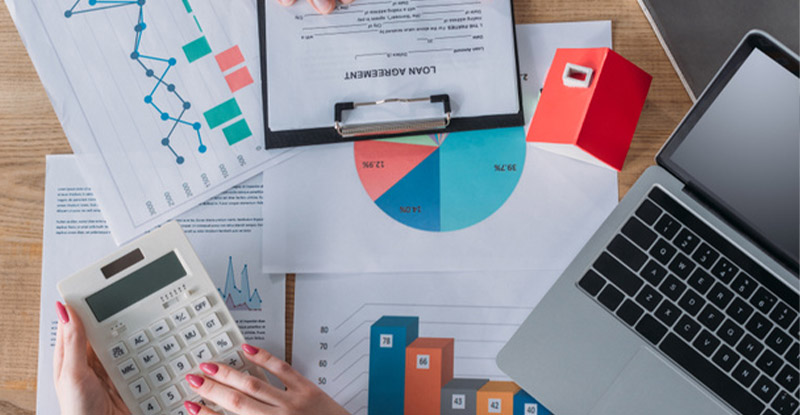 What role does reporting and analysis play in P2P automation?