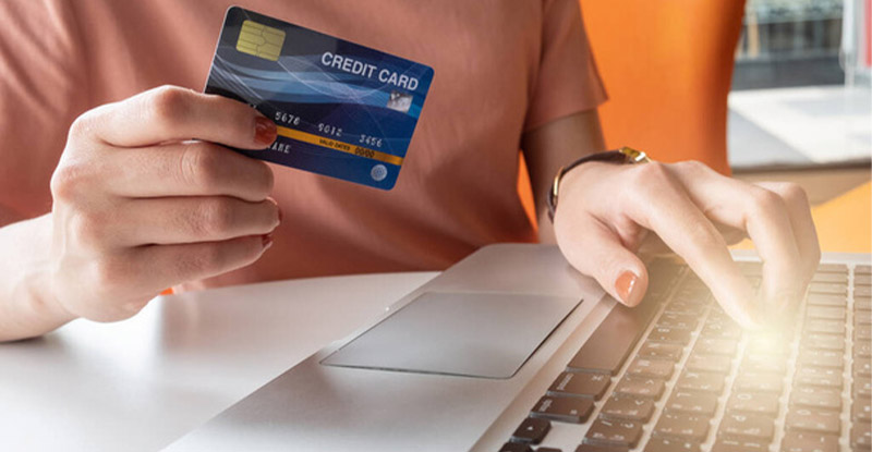 Can I use a virtual credit card for recurring subscriptions?