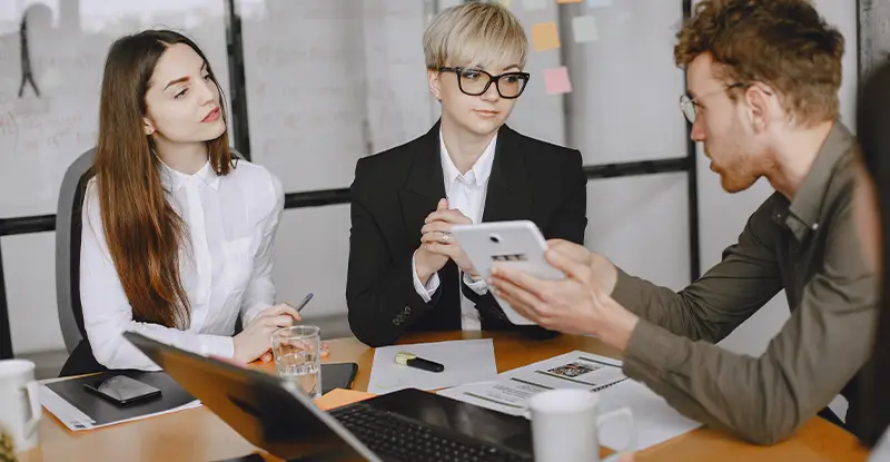 Top Software to Manage Mid-Sized HR Teams Effectively